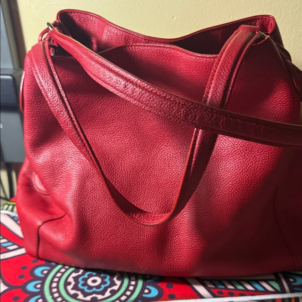 Coach Cherry Red Leather Shoulder Bag - Picture 3 of 8